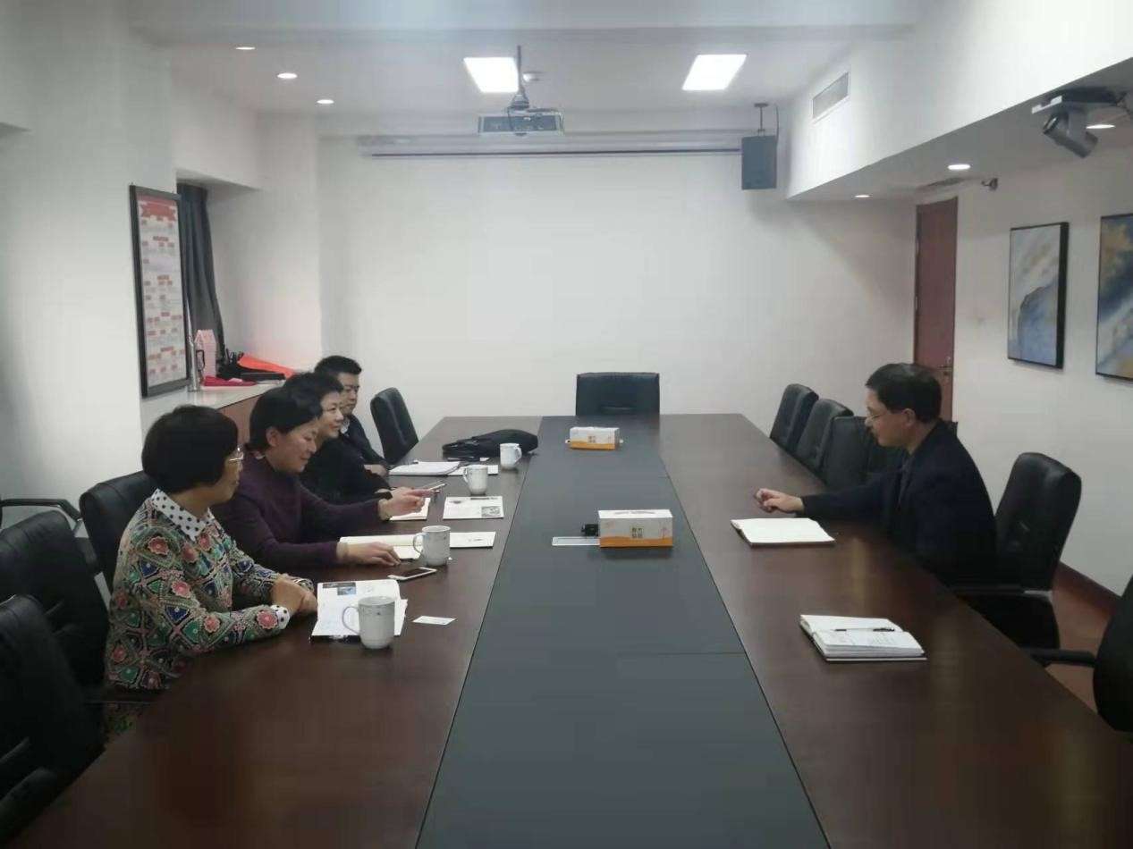 浙江中醫藥政協(xié)委員會(huì )客廳委員前來(lái)浙江省茶產(chǎn)業(yè)政協(xié)委員會(huì )客廳考察交流